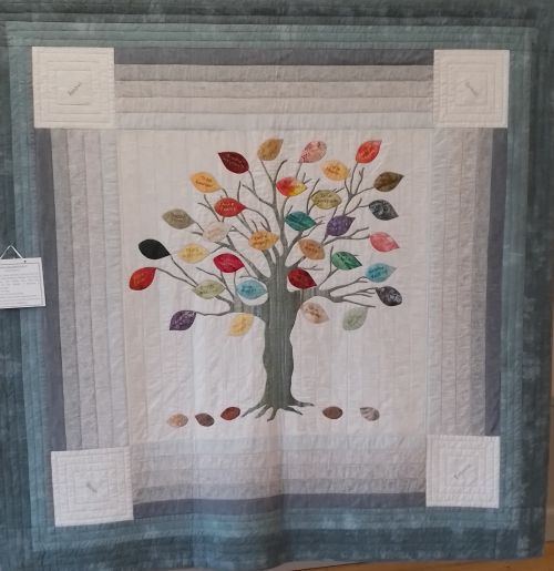 RACHEL MAQUIRES QUILT Anne Pearce